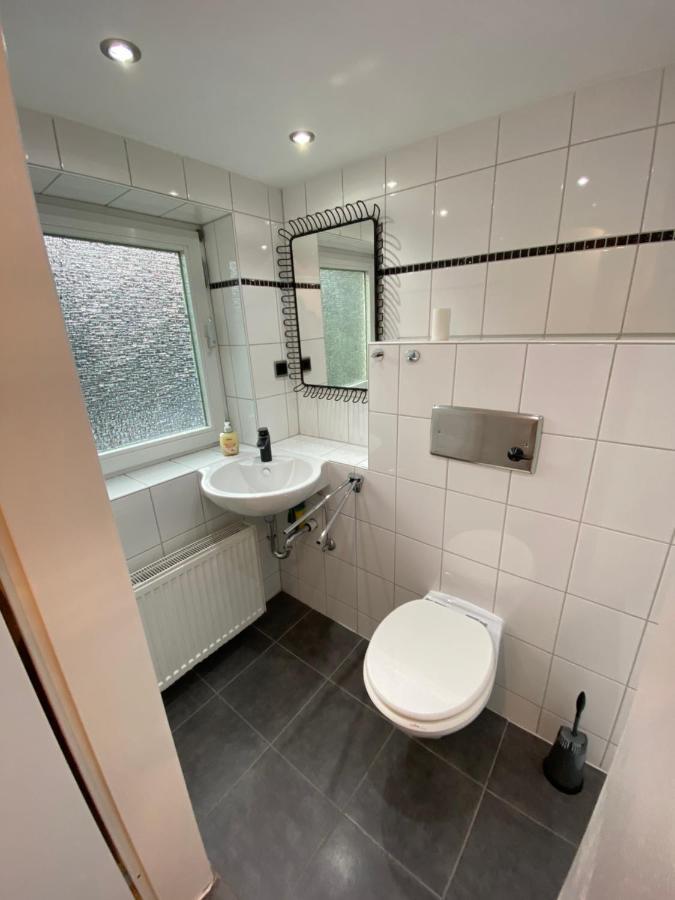 Wohnen Direkt An Der Rheinpromenade Mit Whirlpool Und Sauna Gotterswickerhamm Exterior photo